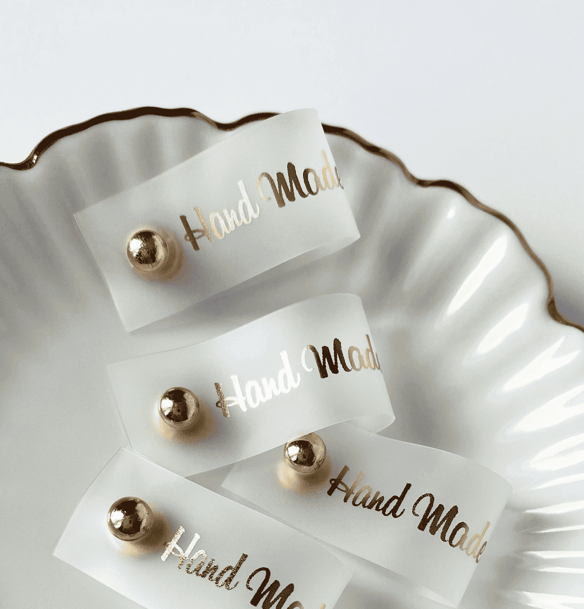 Бирка силиконовая с кнопкой "НМ" от  - купить по отличной цене!