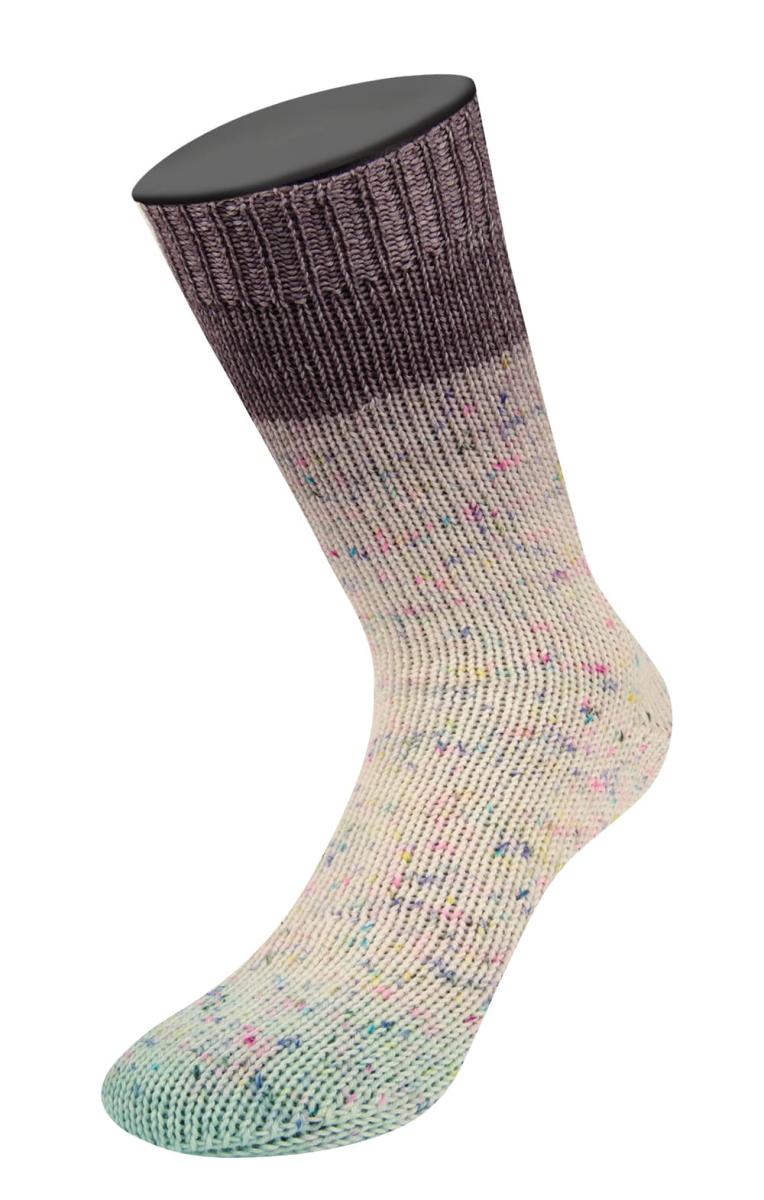 Пряжа Meilenweit 50 Dip Lana Grossa 
Носки из пряжи Meilenweit 50 Dip 
Мотки пряжи Meilenweit 50 Dip  ручного окрашивания 