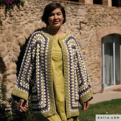 Журнал Katia Crochet №123 с летними моделями крючком, включая купальники и аксессуары