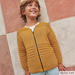 Обложка журнала Katia Kids 113 — яркие детские модели для вязания крючком
